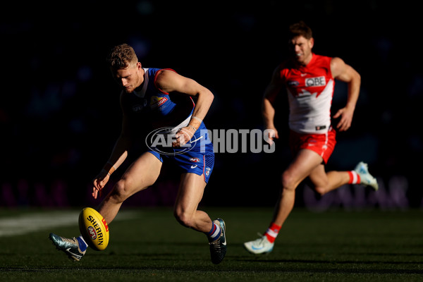 AFL 2024 Round 20 - Sydney v Western Bulldogs - A-52231373