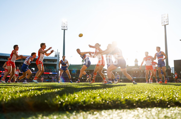 AFL 2024 Round 20 - Sydney v Western Bulldogs - A-52231430