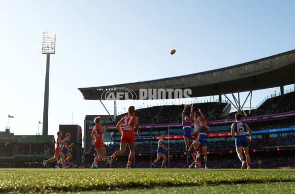 AFL 2024 Round 20 - Sydney v Western Bulldogs - A-52231436