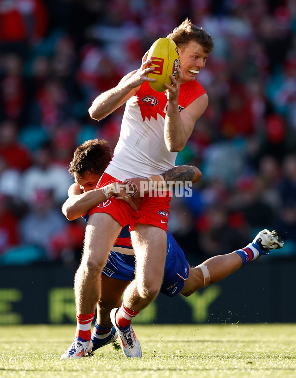 AFL 2024 Round 20 - Sydney v Western Bulldogs - A-52233463