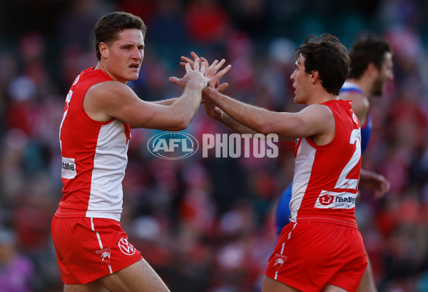 AFL 2024 Round 20 - Sydney v Western Bulldogs - A-52236026