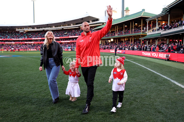 AFL 2024 Round 20 - Sydney v Western Bulldogs - A-52236125