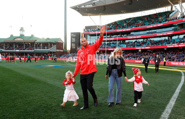 AFL 2024 Round 20 - Sydney v Western Bulldogs - A-52236160