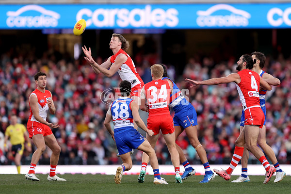 AFL 2024 Round 20 - Sydney v Western Bulldogs - A-52238470