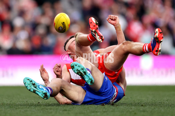 AFL 2024 Round 20 - Sydney v Western Bulldogs - A-52238472