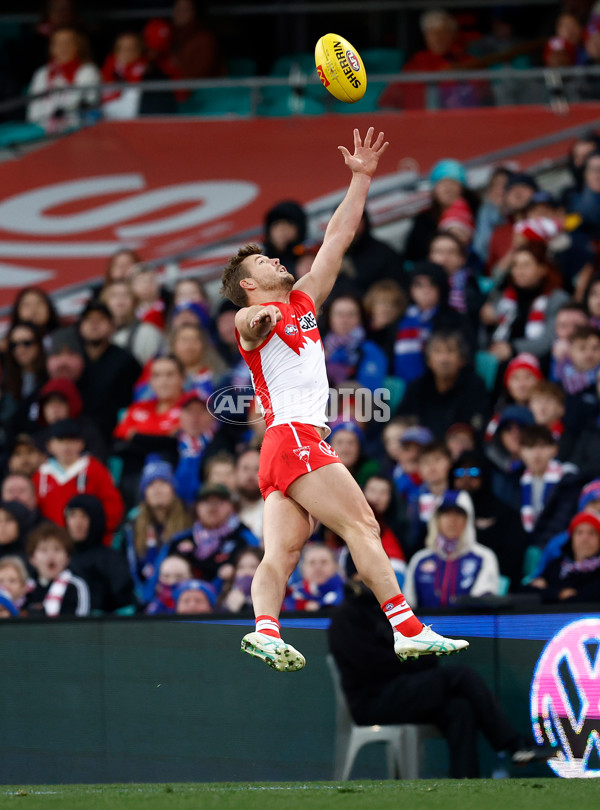 AFL 2024 Round 20 - Sydney v Western Bulldogs - A-52238935
