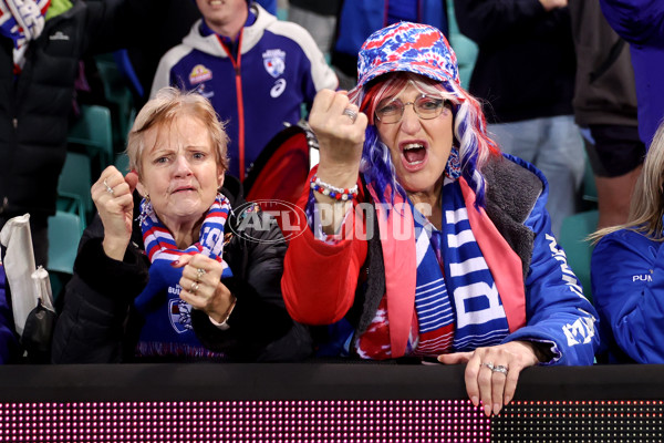 AFL 2024 Round 20 - Sydney v Western Bulldogs - A-52243498
