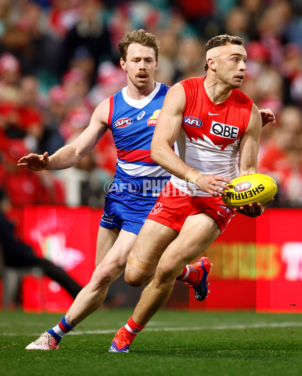 AFL 2024 Round 20 - Sydney v Western Bulldogs - A-52243522
