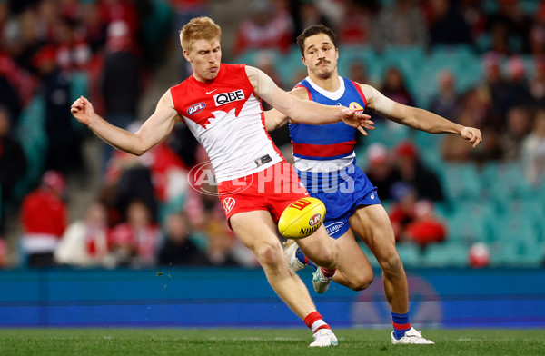 AFL 2024 Round 20 - Sydney v Western Bulldogs - A-52246676