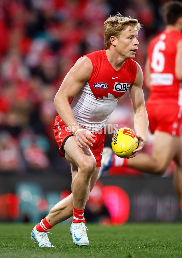 AFL 2024 Round 20 - Sydney v Western Bulldogs - A-52248718