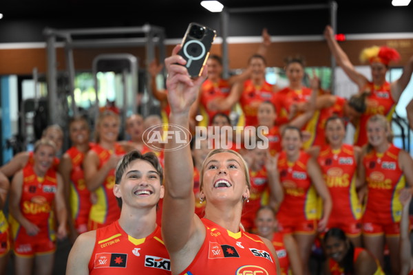 AFLW 2024 Media - Gold Coast Team Photo Day - A-52405125