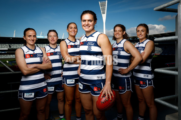 AFLW 2024 Media - Geelong Team Photo Day - A-52440184