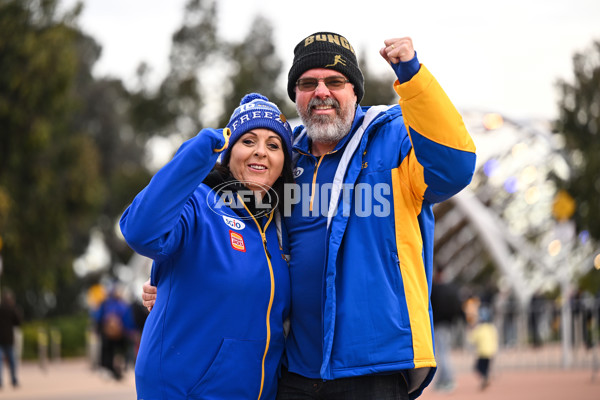 AFL 2024 Round 21 - West Coast v Gold Coast - A-52442604