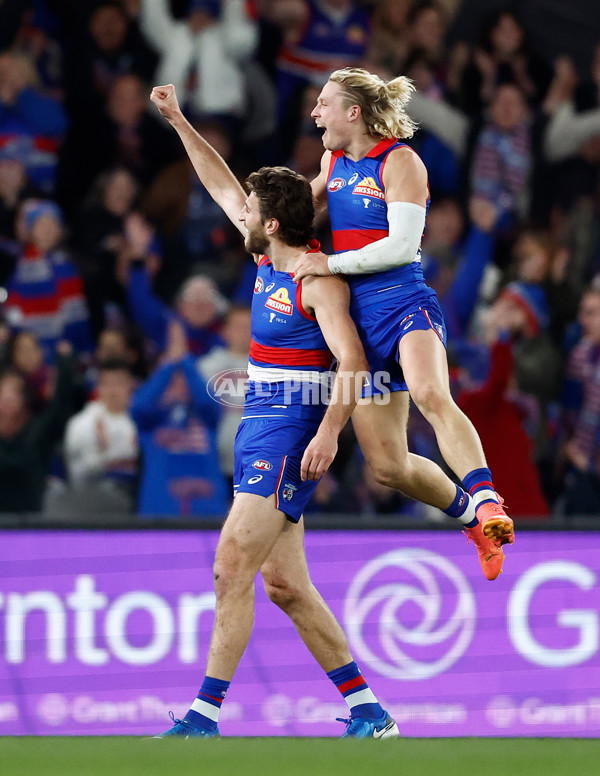 AFL 2024 Round 21 - Footscray v Melbourne - A-52445422