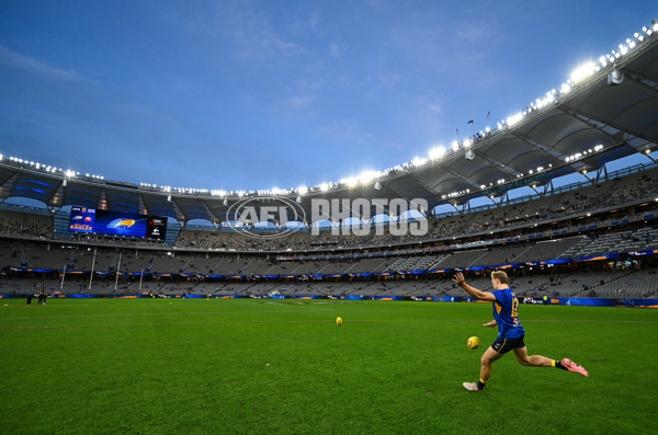 AFL 2024 Round 21 - West Coast v Gold Coast - A-52445441