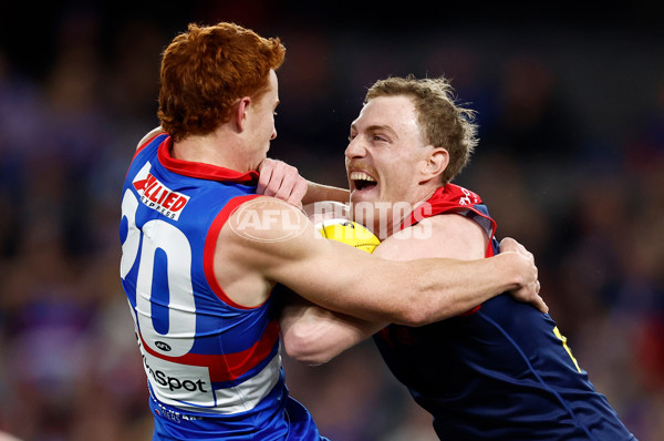 AFL 2024 Round 21 - Footscray v Melbourne - A-52445934