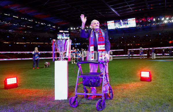 AFL 2024 Round 21 - Footscray v Melbourne - A-52445948