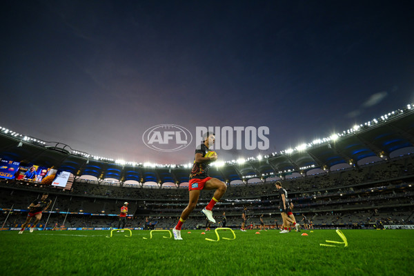 AFL 2024 Round 21 - West Coast v Gold Coast - A-52447852