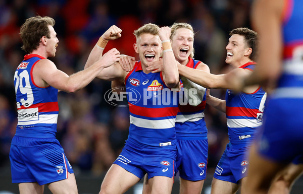 AFL 2024 Round 21 - Footscray v Melbourne - A-52449000