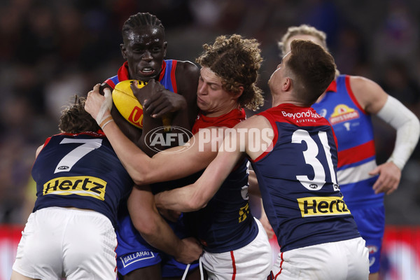 AFL 2024 Round 21 - Footscray v Melbourne - A-52449054