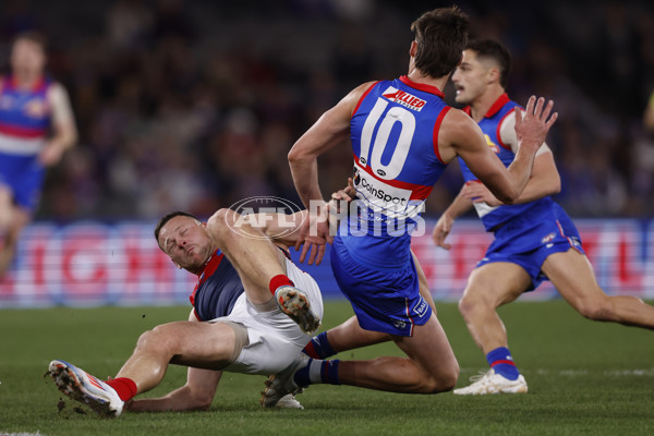 AFL 2024 Round 21 - Footscray v Melbourne - A-52449072