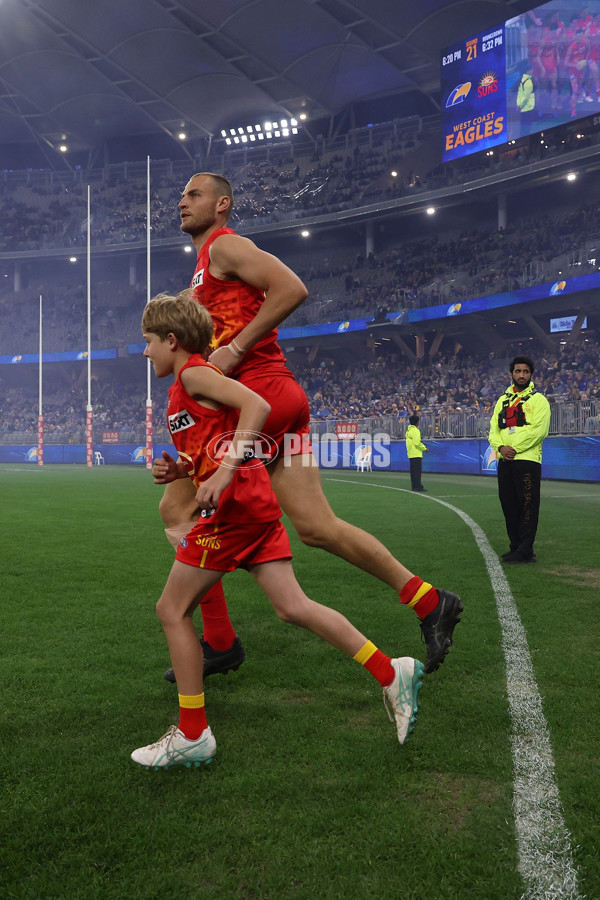 AFL 2024 Round 21 - West Coast v Gold Coast - A-52449090