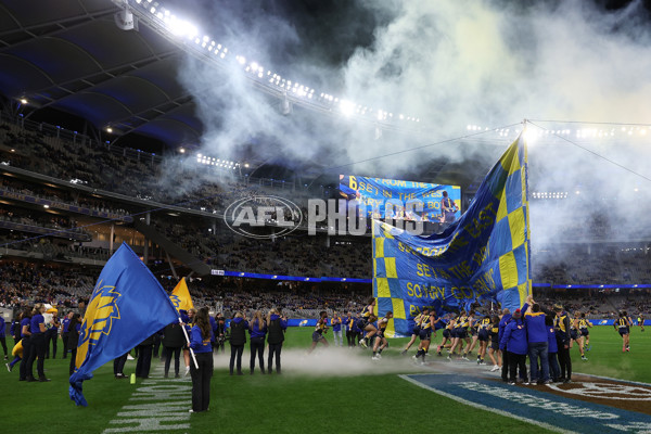 AFL 2024 Round 21 - West Coast v Gold Coast - A-52450083