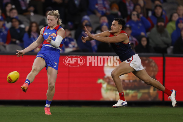 AFL 2024 Round 21 - Footscray v Melbourne - A-52451754