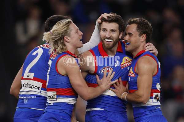 AFL 2024 Round 21 - Footscray v Melbourne - A-52451796