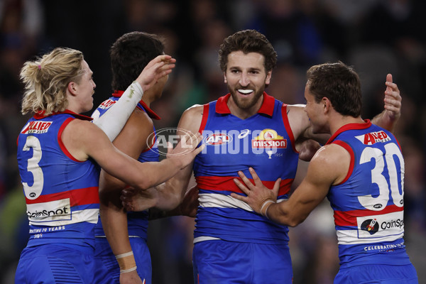 AFL 2024 Round 21 - Footscray v Melbourne - A-52451798