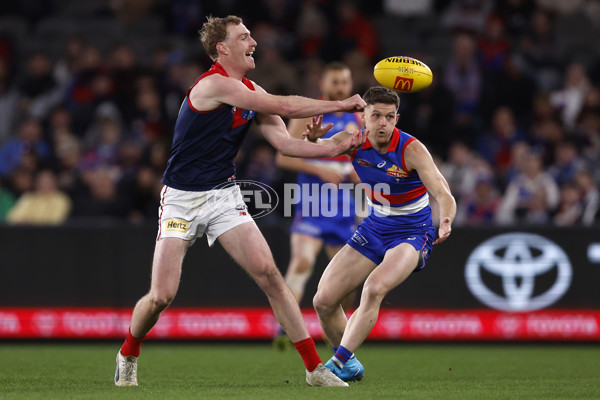 AFL 2024 Round 21 - Footscray v Melbourne - A-52451810