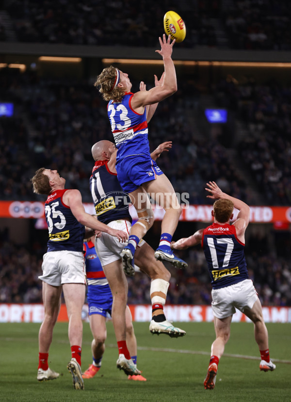 AFL 2024 Round 21 - Footscray v Melbourne - A-52454612