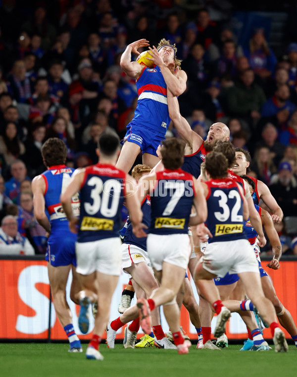 AFL 2024 Round 21 - Footscray v Melbourne - A-52455066