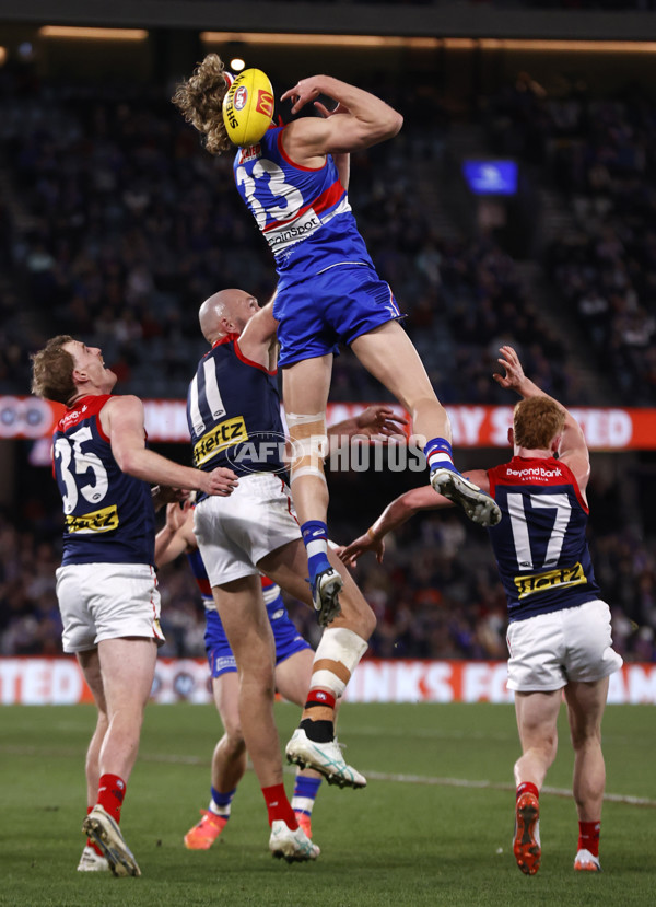 AFL 2024 Round 21 - Footscray v Melbourne - A-52455084