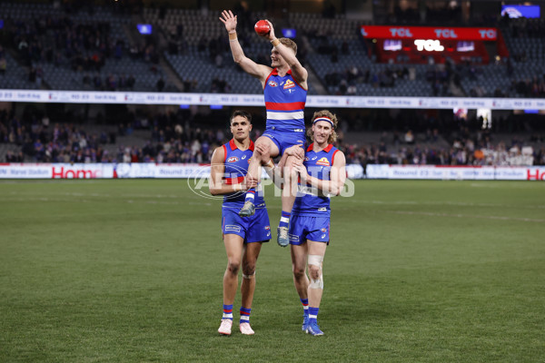 AFL 2024 Round 21 - Footscray v Melbourne - A-52457044