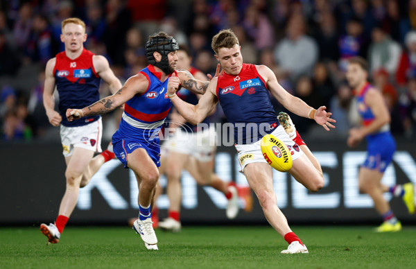 AFL 2024 Round 21 - Footscray v Melbourne - A-52460565