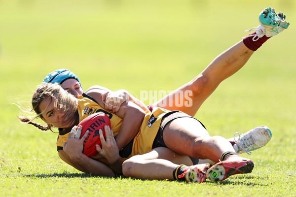 Marsh AFL National Championships U18 Girls 2024 - Western Australia v Queensland - A-52470085