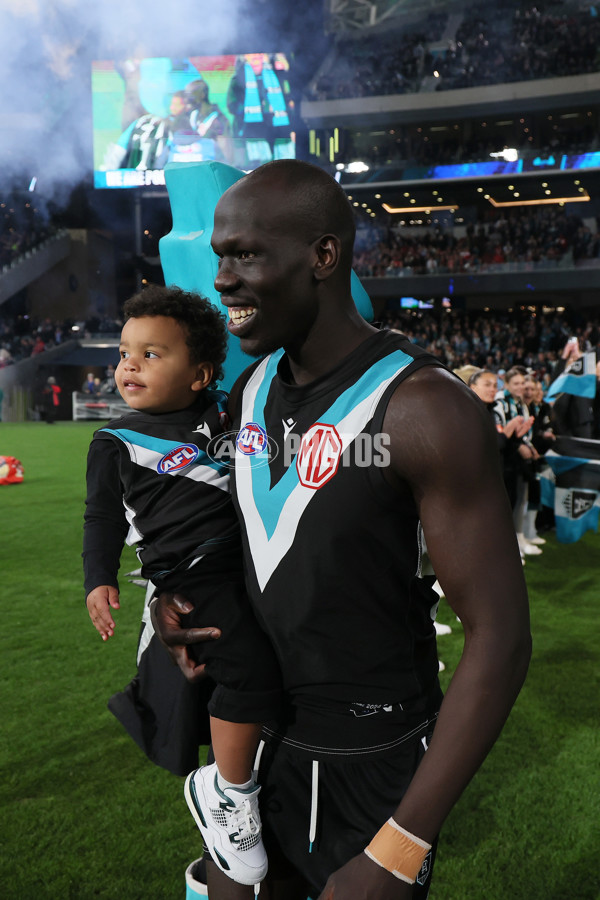 AFL 2024 Round 21 - Port Adelaide v Sydney - A-52490011
