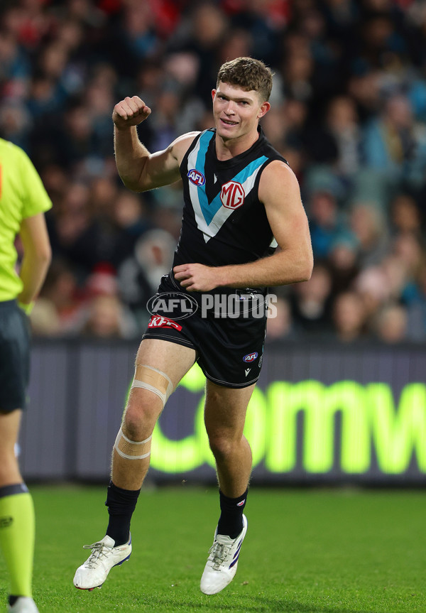 AFL 2024 Round 21 - Port Adelaide v Sydney - A-52492778