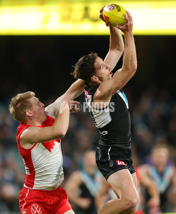 AFL 2024 Round 21 - Port Adelaide v Sydney - A-52495874