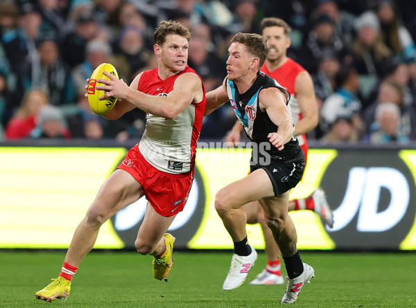 AFL 2024 Round 21 - Port Adelaide v Sydney - A-52498247