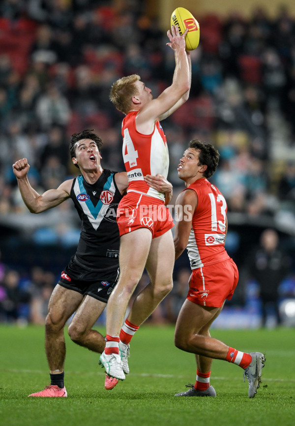 AFL 2024 Round 21 - Port Adelaide v Sydney - A-52500724