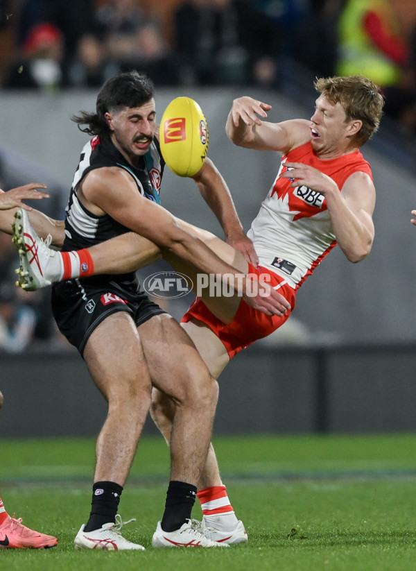 AFL 2024 Round 21 - Port Adelaide v Sydney - A-52501127