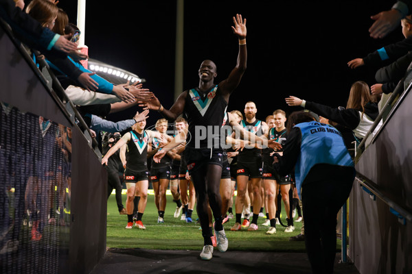 AFL 2024 Round 21 - Port Adelaide v Sydney - A-52506441