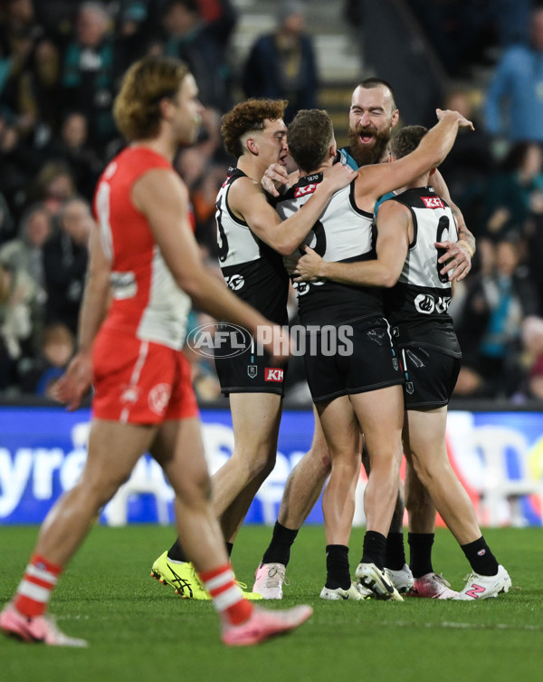 AFL 2024 Round 21 - Port Adelaide v Sydney - A-52506704