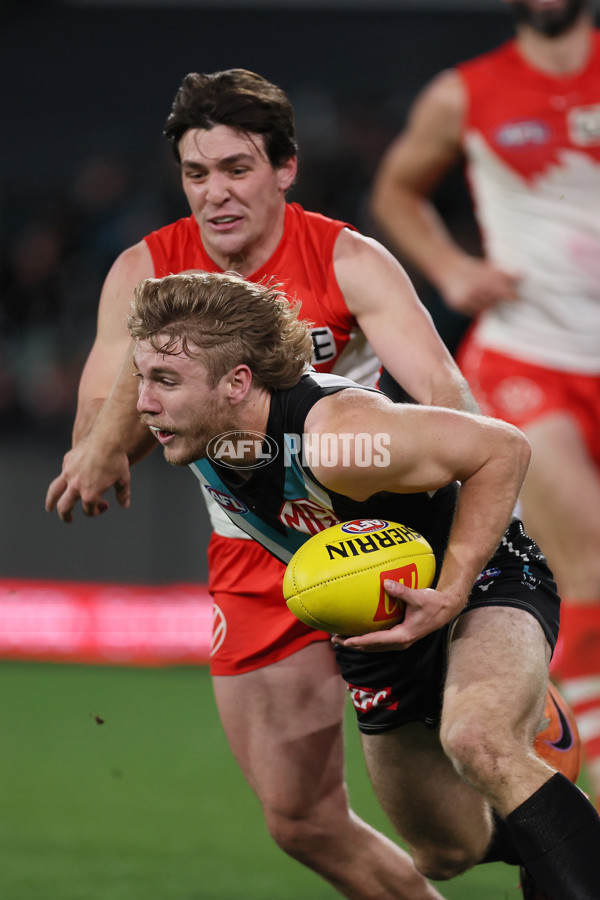 AFL 2024 Round 21 - Port Adelaide v Sydney - A-52512322