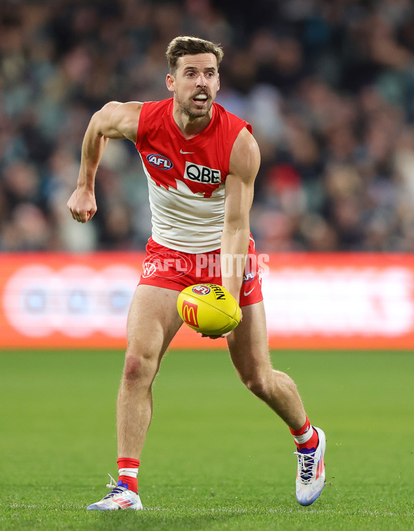 AFL 2024 Round 21 - Port Adelaide v Sydney - A-52514775
