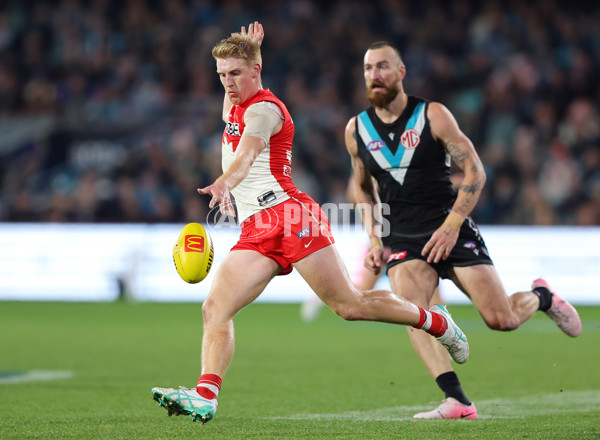 AFL 2024 Round 21 - Port Adelaide v Sydney - A-52514779