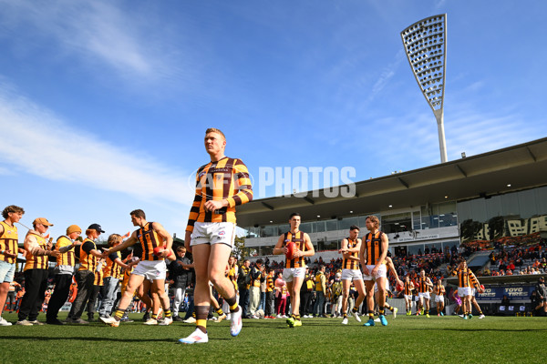 AFL 2024 Round 21 - GWS v Hawthorn - A-52517042
