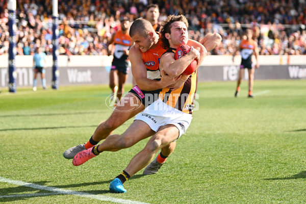 AFL 2024 Round 21 - GWS v Hawthorn - A-52517768